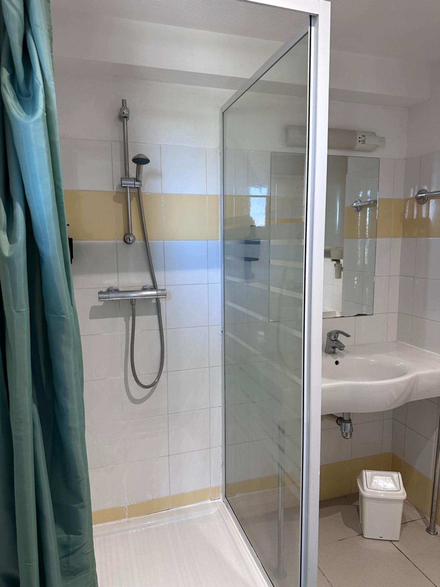 Le Clos D'Aix Studio 106 Parking Et Piscine Gratuite آيكس أومبروفينس المظهر الخارجي الصورة